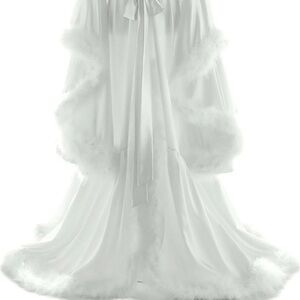 Elegant White Women's Robe with Fur Trim